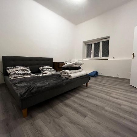 Mlynsky Ostrov Apartment 2 Zdice Eksteriør bilde