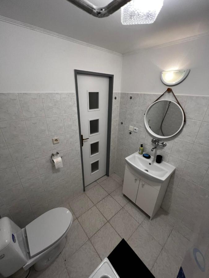 Mlynsky Ostrov Apartment 2 Zdice Eksteriør bilde