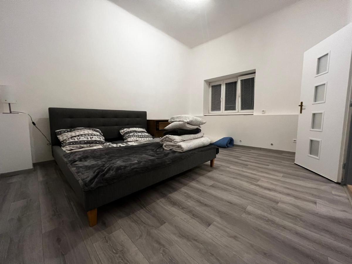 Mlynsky Ostrov Apartment 2 Zdice Eksteriør bilde